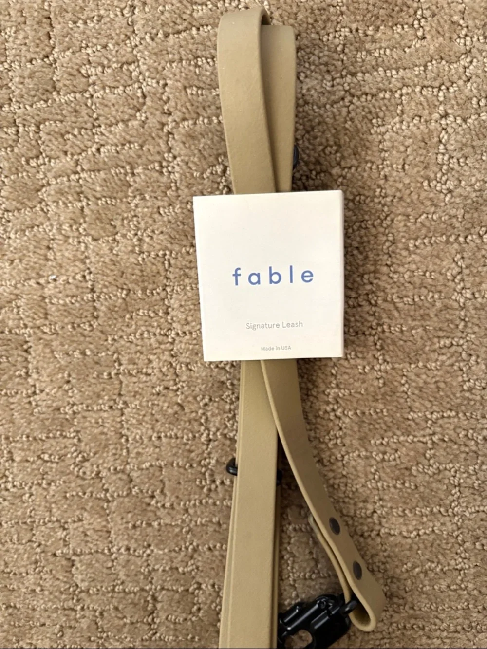 FABLE Signature Dog Leash in‎ Beige